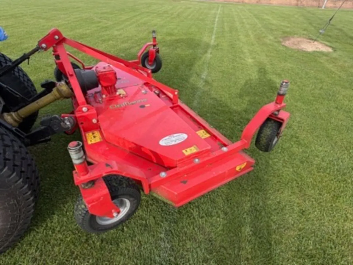 Del Morino finishing mower - Image 1