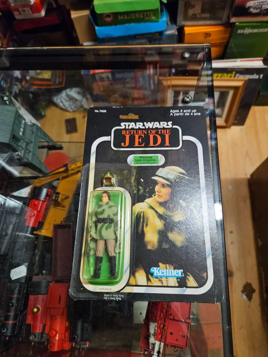 Vintage Star Wars ROTJ Leia Poncho - Image 1