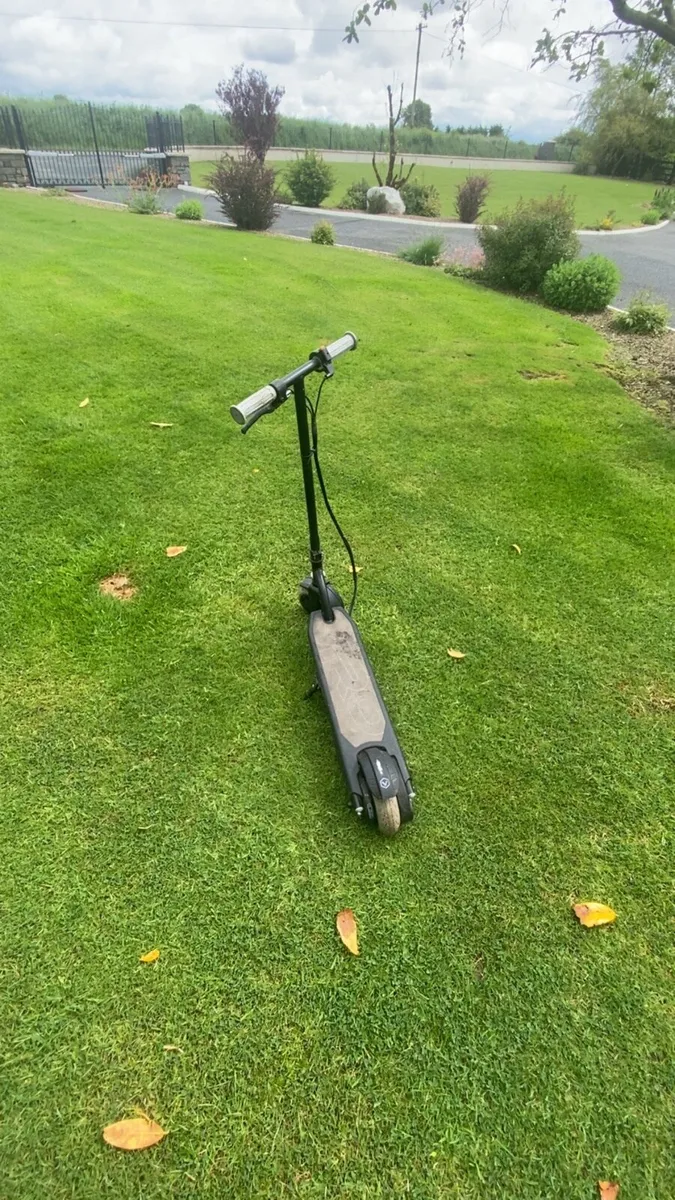 Electric scooter - Image 3