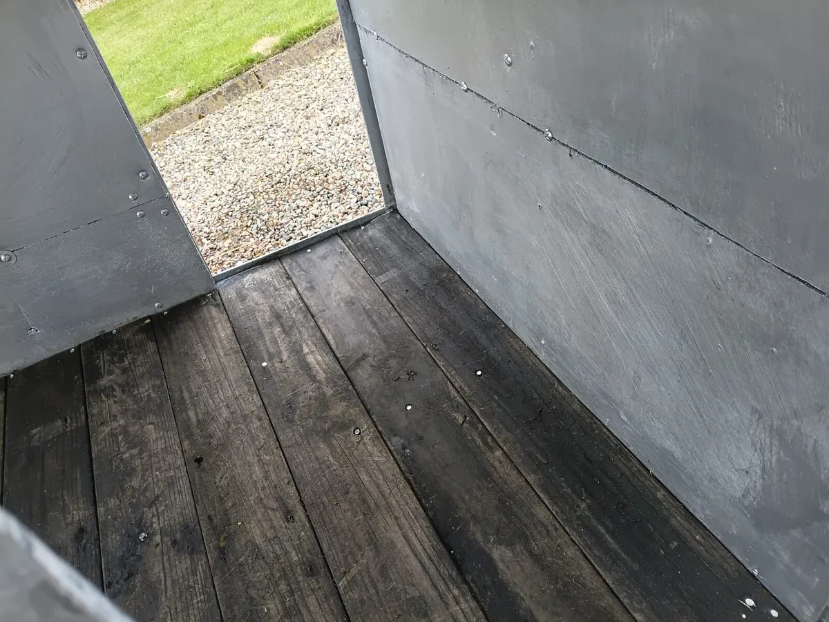 Multi-Use / Livestock Trailer / Very Tidy - Image 4