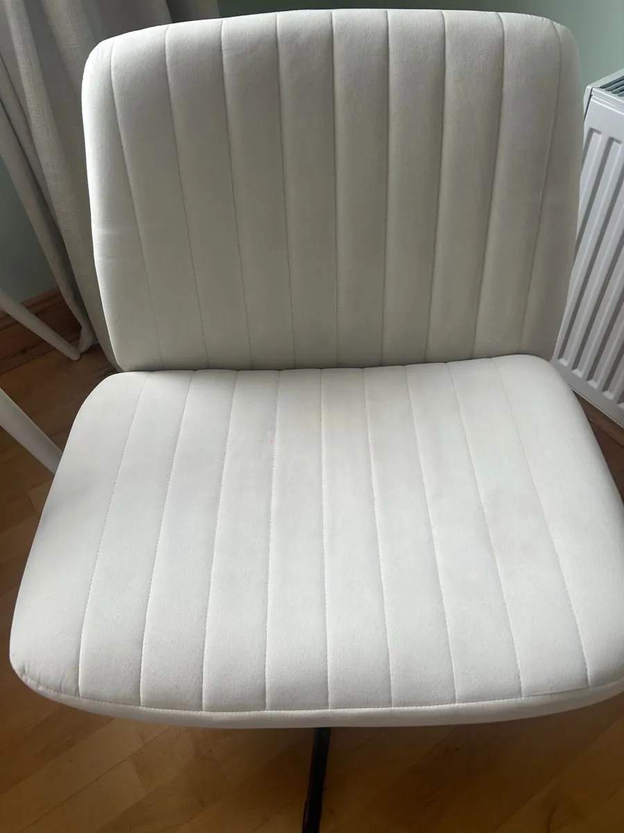 Computer Chair - Image 4