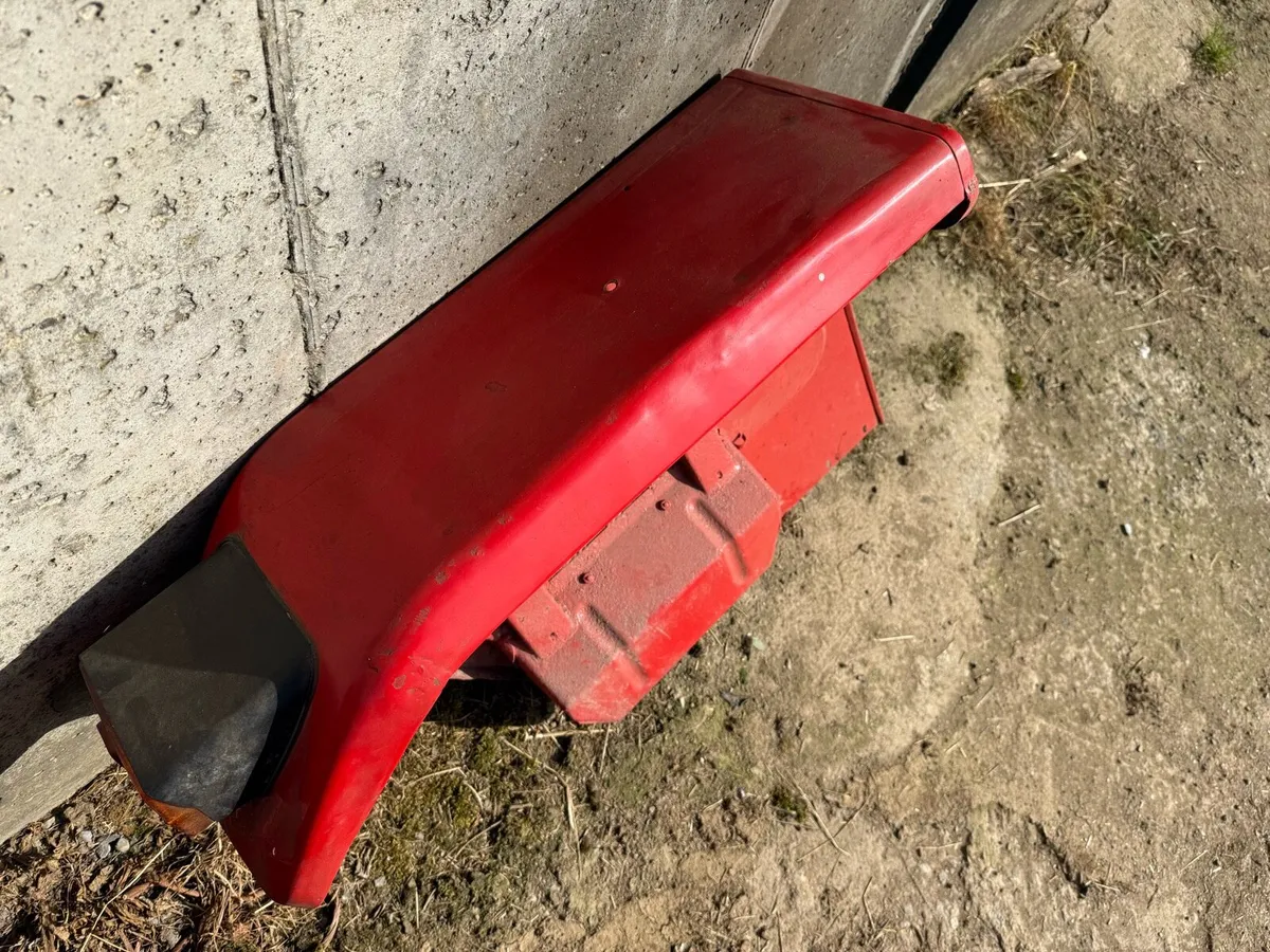 Massey Ferguson 135 mud guards - Image 3
