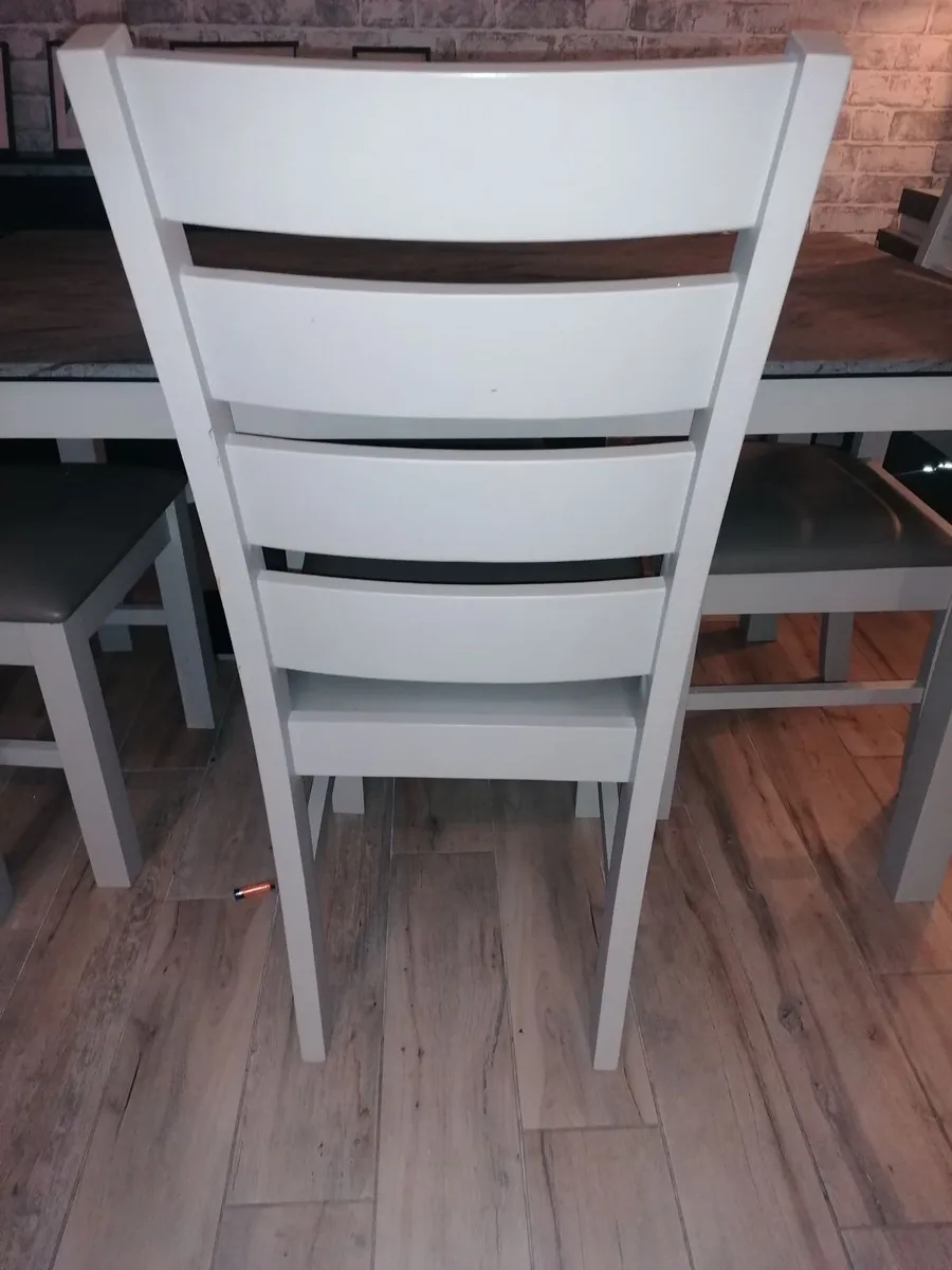 Dining table and chairs - Image 2
