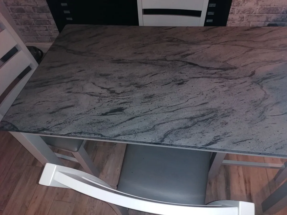 Dining table and chairs - Image 3
