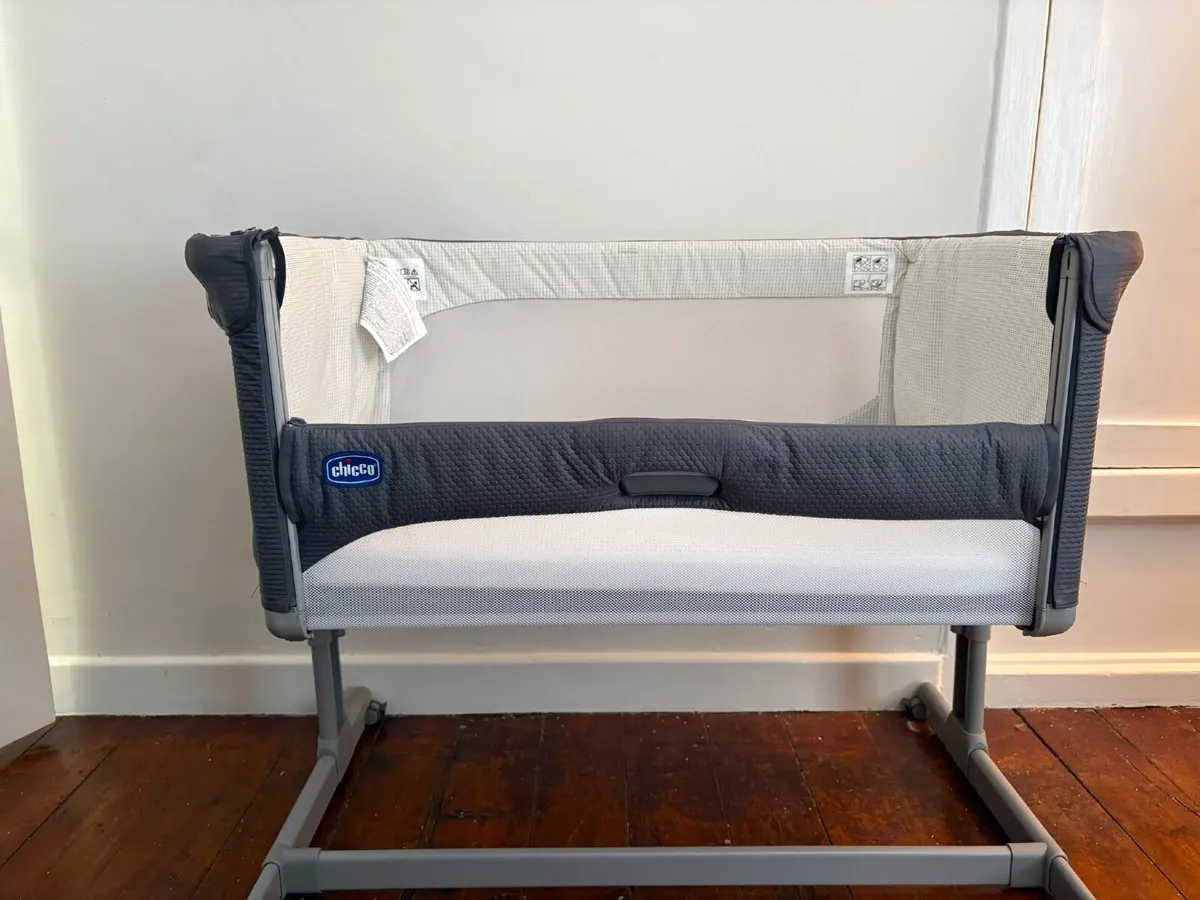 Baby cot - Image 1