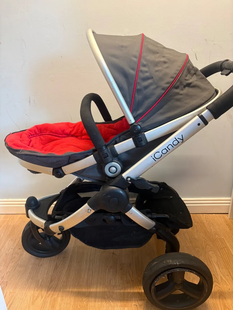 iCandy peach all terrain buggy and bassinet - Image 1