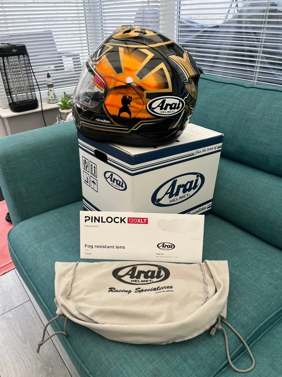 Arai rx7 helmet/motorbike gear - Image 1