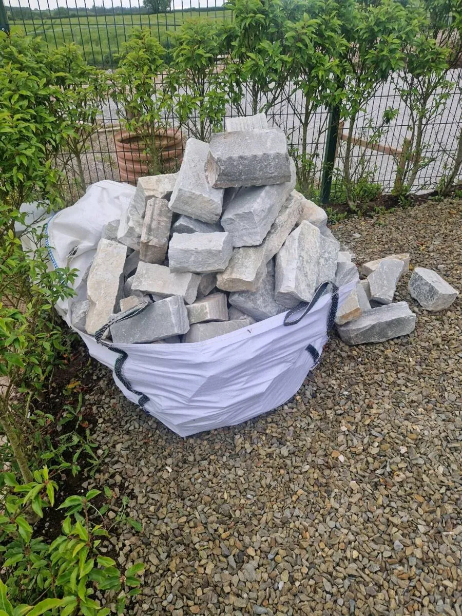 Donegal quartz Building stone - Image 1