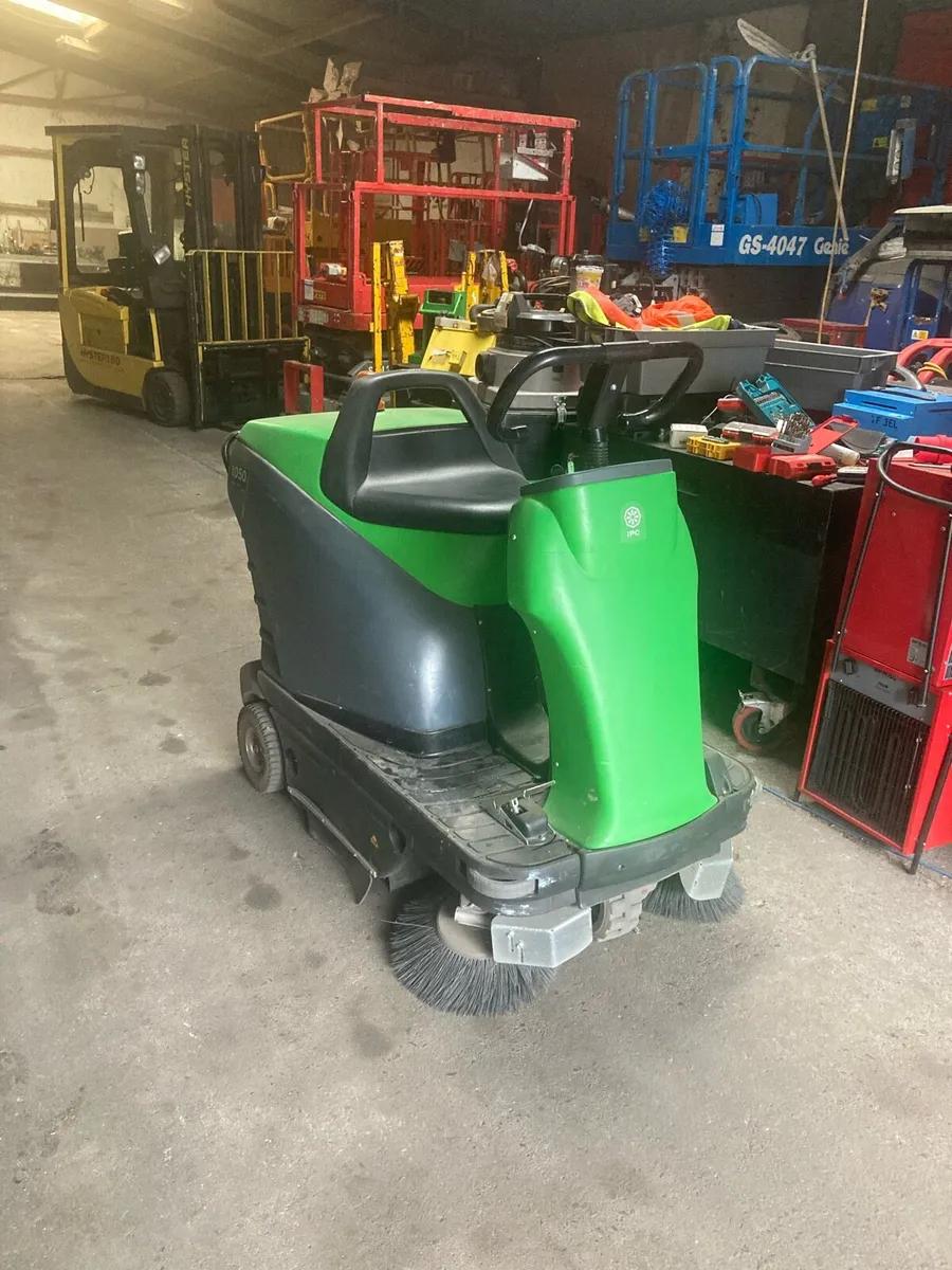 Floor and Car Park Sweeper - Image 1