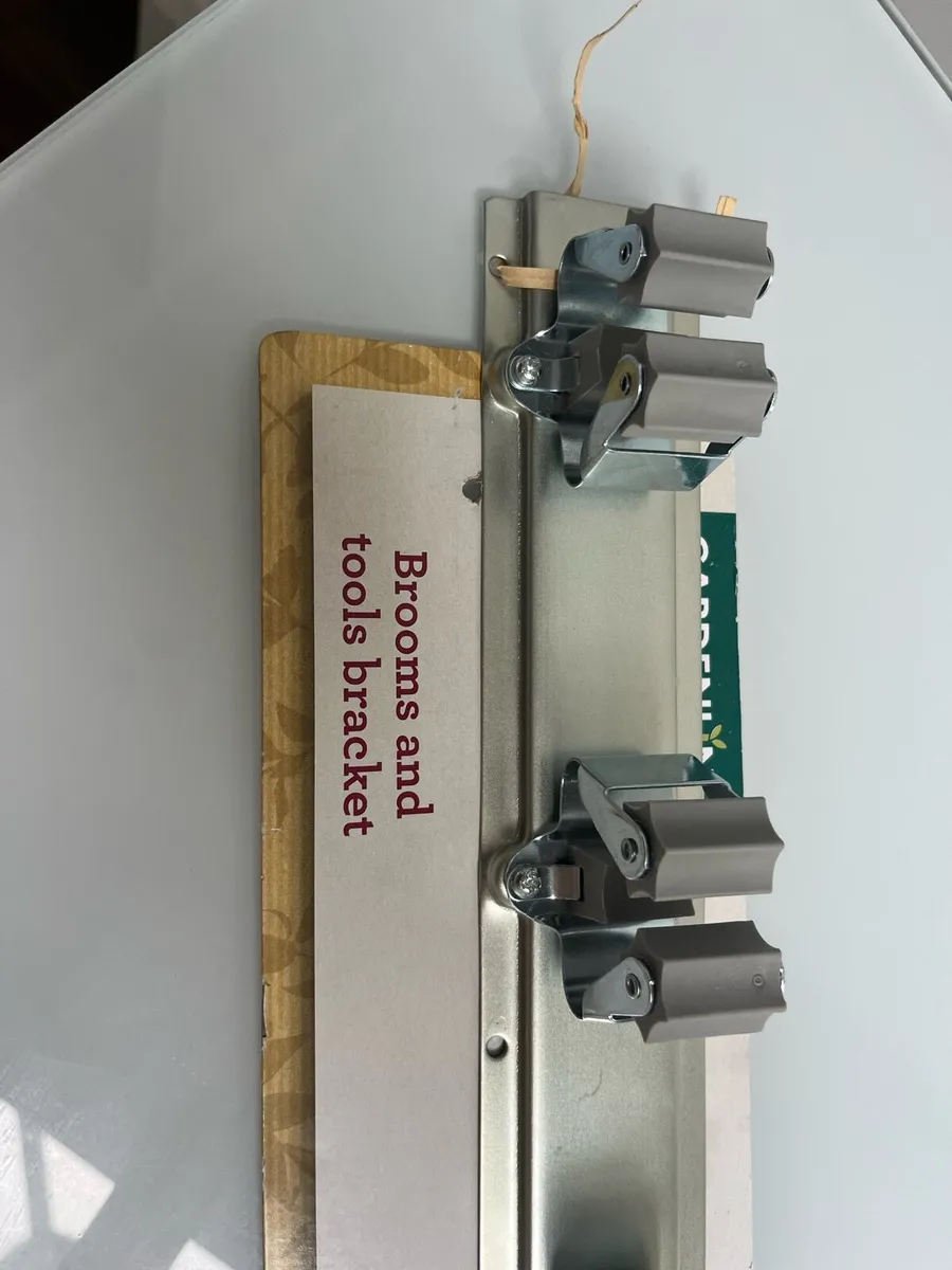 Gardening broom and tool holder - Image 4