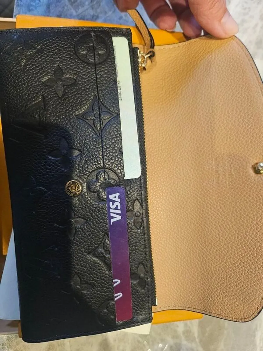 wallet - Image 2
