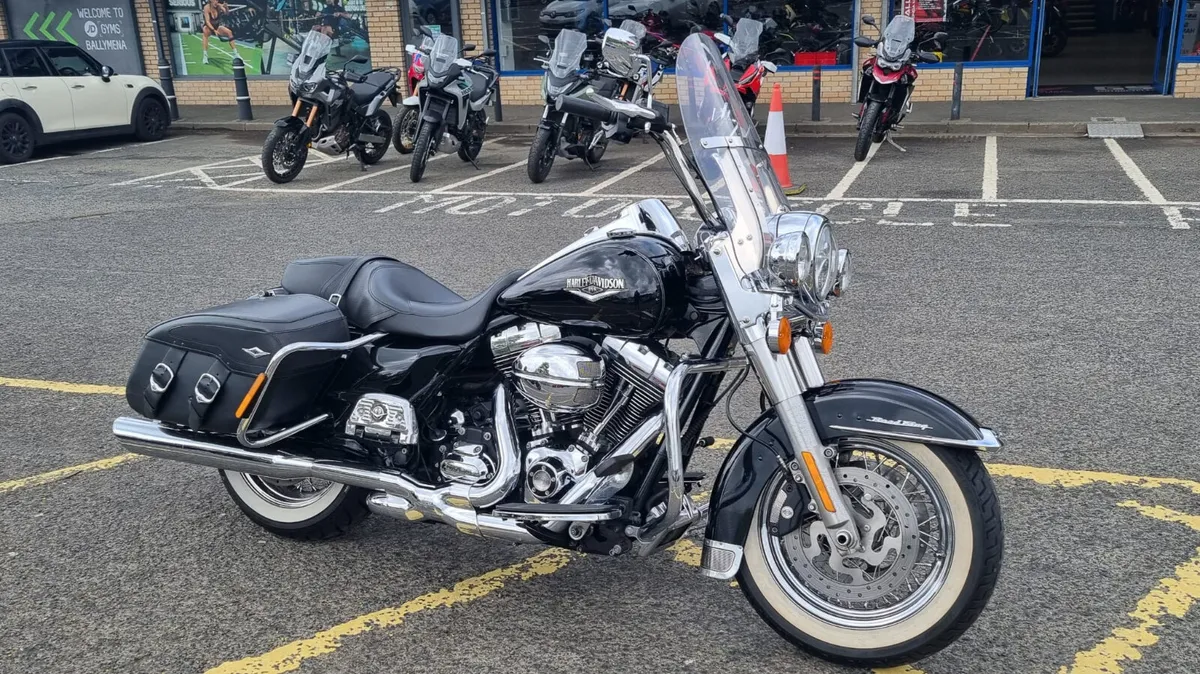 Harley Davidson Road King 1690 - Image 1