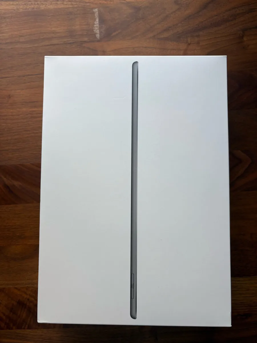 iPad Air 10.5 (3rd Gen) - Image 4