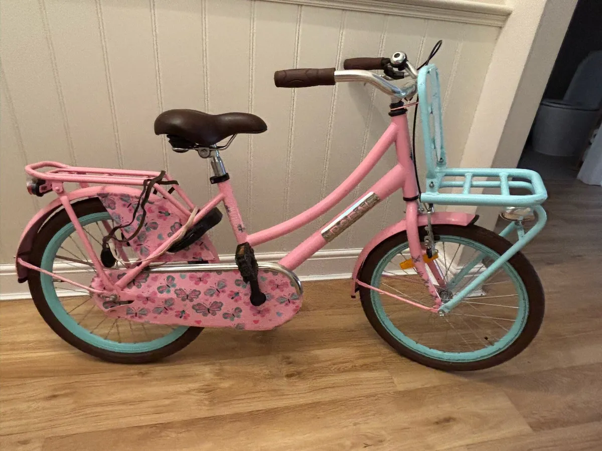 Girls bike