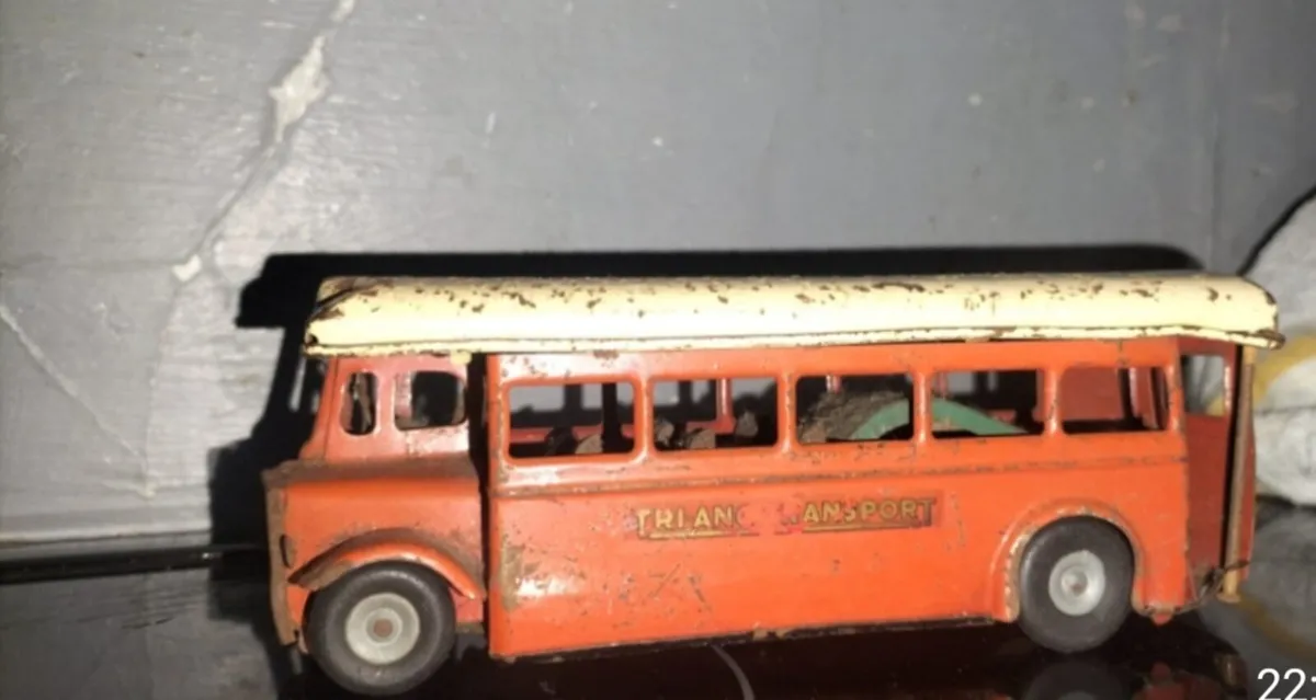 TRI ANG 1930 VINTAGE TIN BUS.. - Image 2