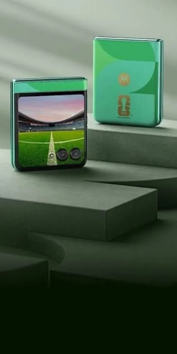 Motorola Razr 2026 Fifa World Cup Edition - Image 2
