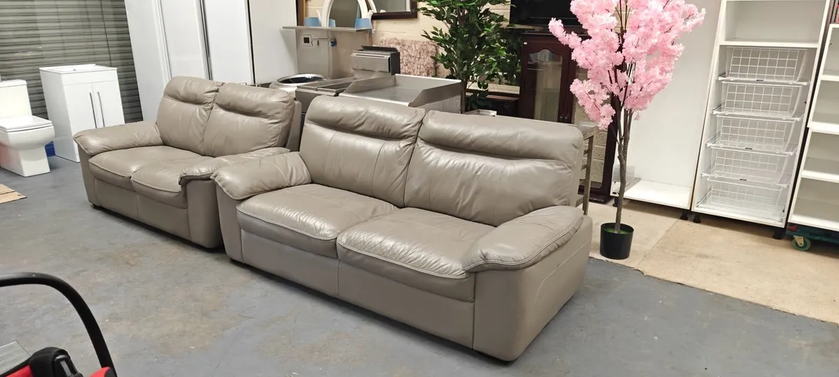 3+2 Grey Leather Suite - Image 4