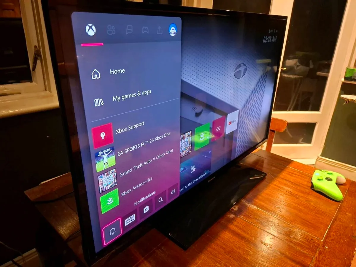 Panasonic tv - Image 2