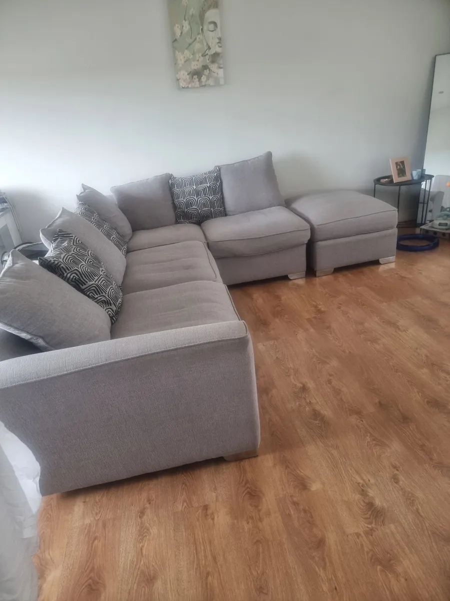 Sofa - Image 2