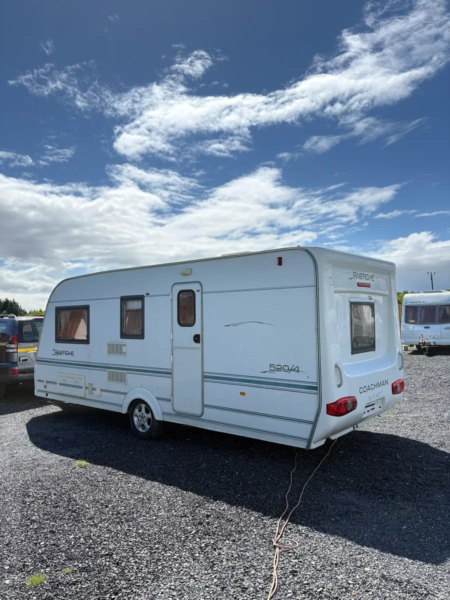 Coachman Pastiche 4/5 Berth Caravan - Image 3