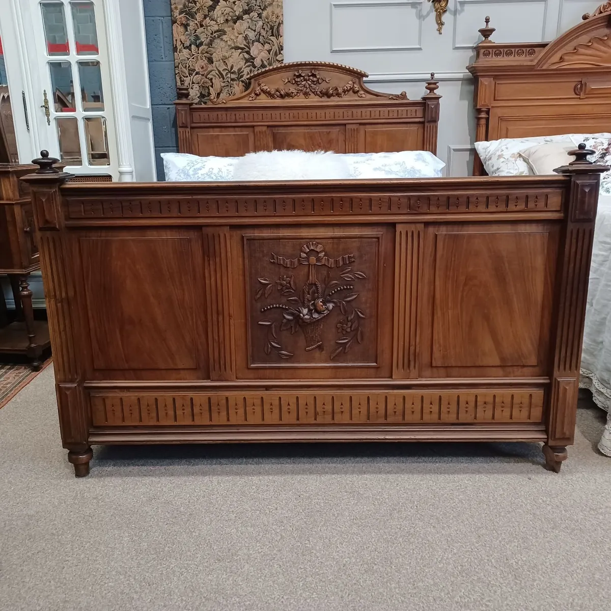 Three spectacular Henry II antique beds - Image 2