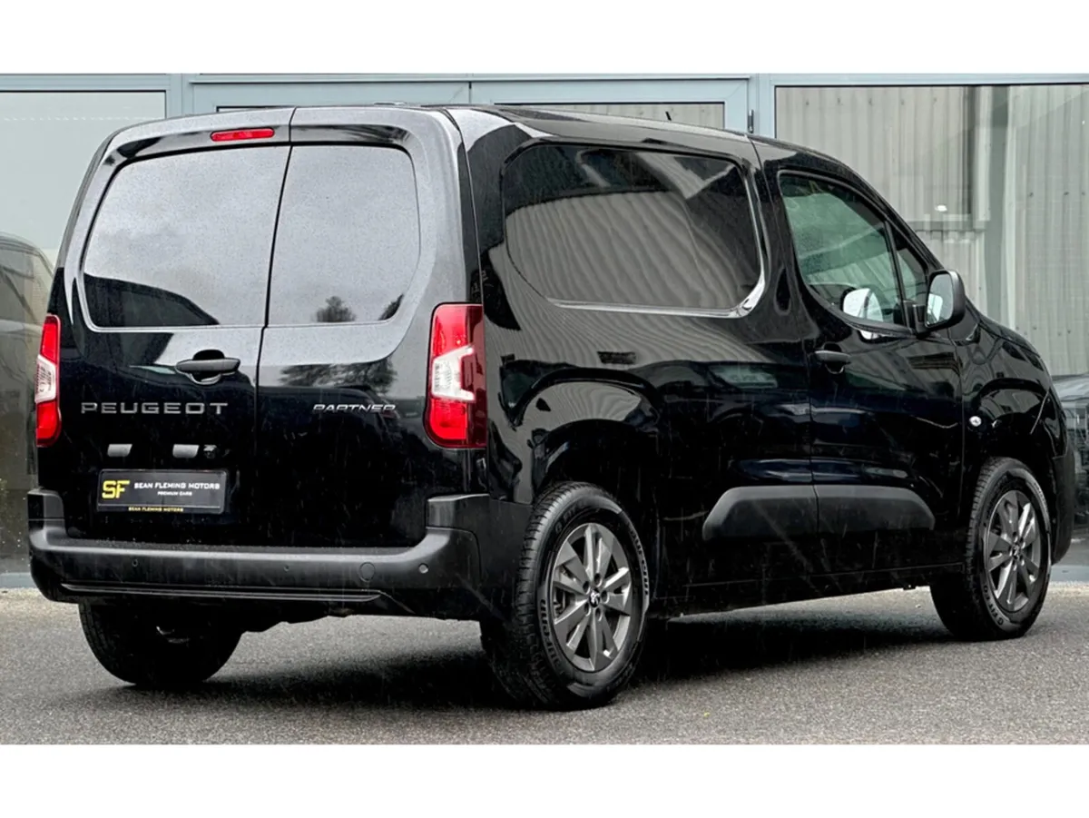 Peugeot Partner PRO PLUS 1.5 HDI 100 65 - Image 4
