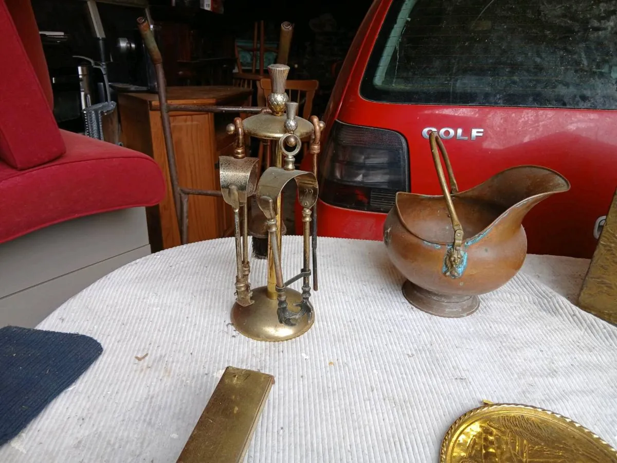 Collection of vintage fireplace items - Image 4