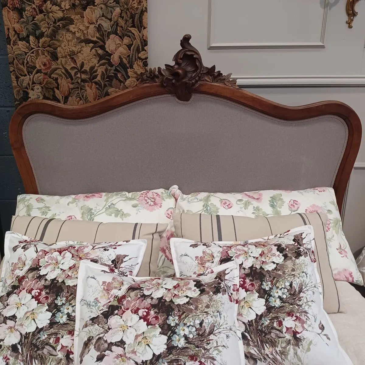 Three antique Louis XV beds - Image 4