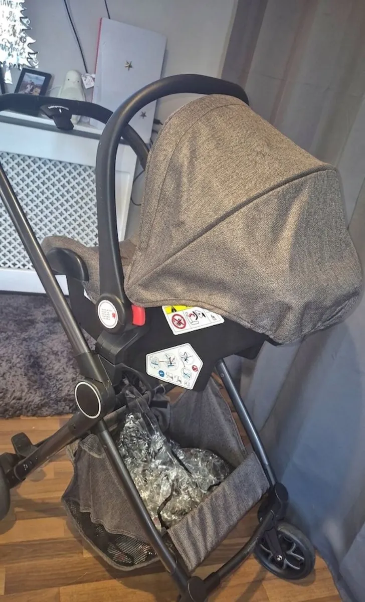 Travel system - Image 1