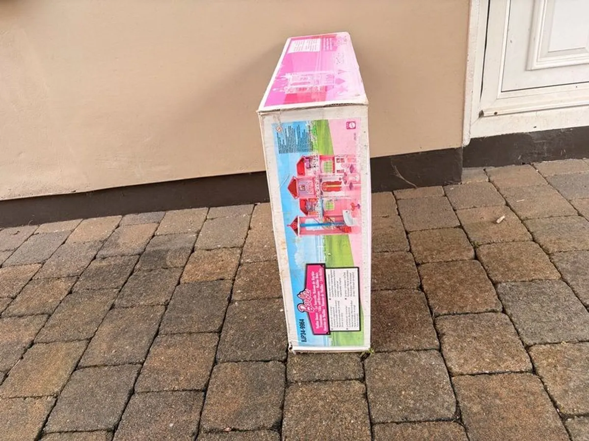 doll house - Image 2