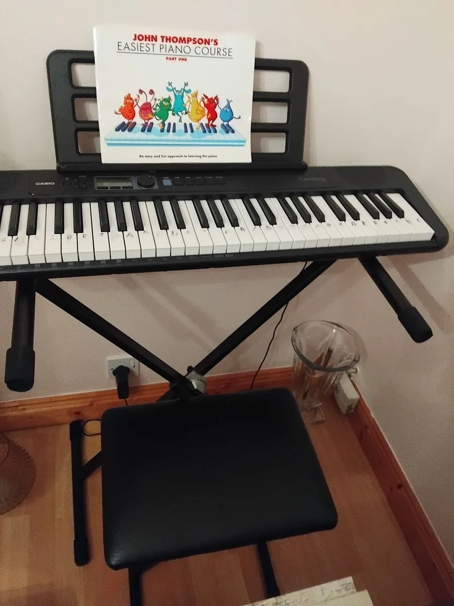 Casiotone  300.stand and stool