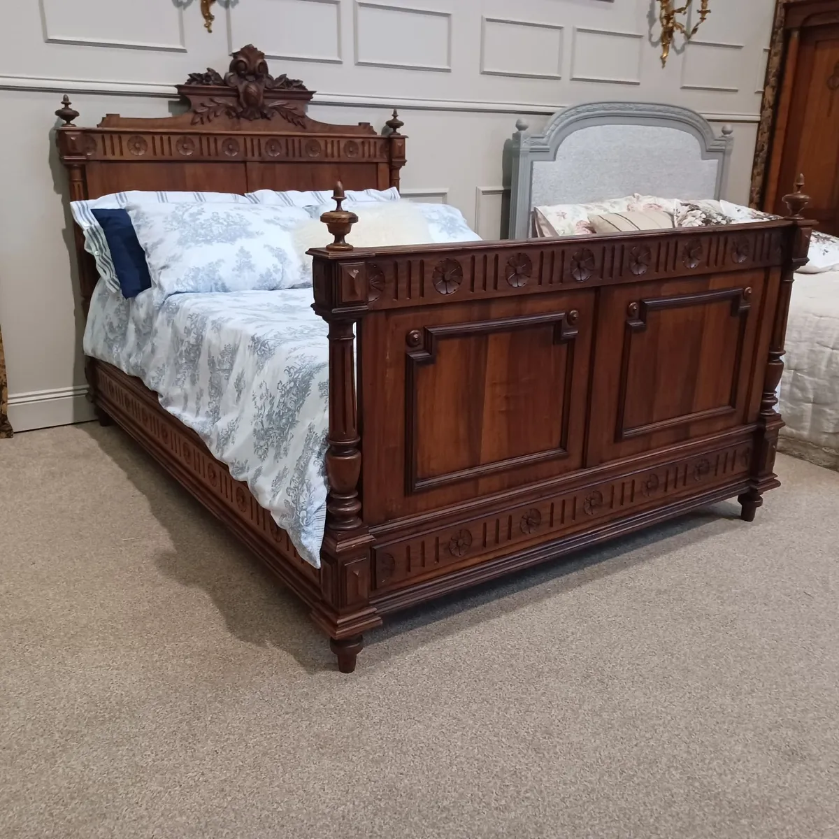 Double Henry II and Louis XVI king size bed - Image 3
