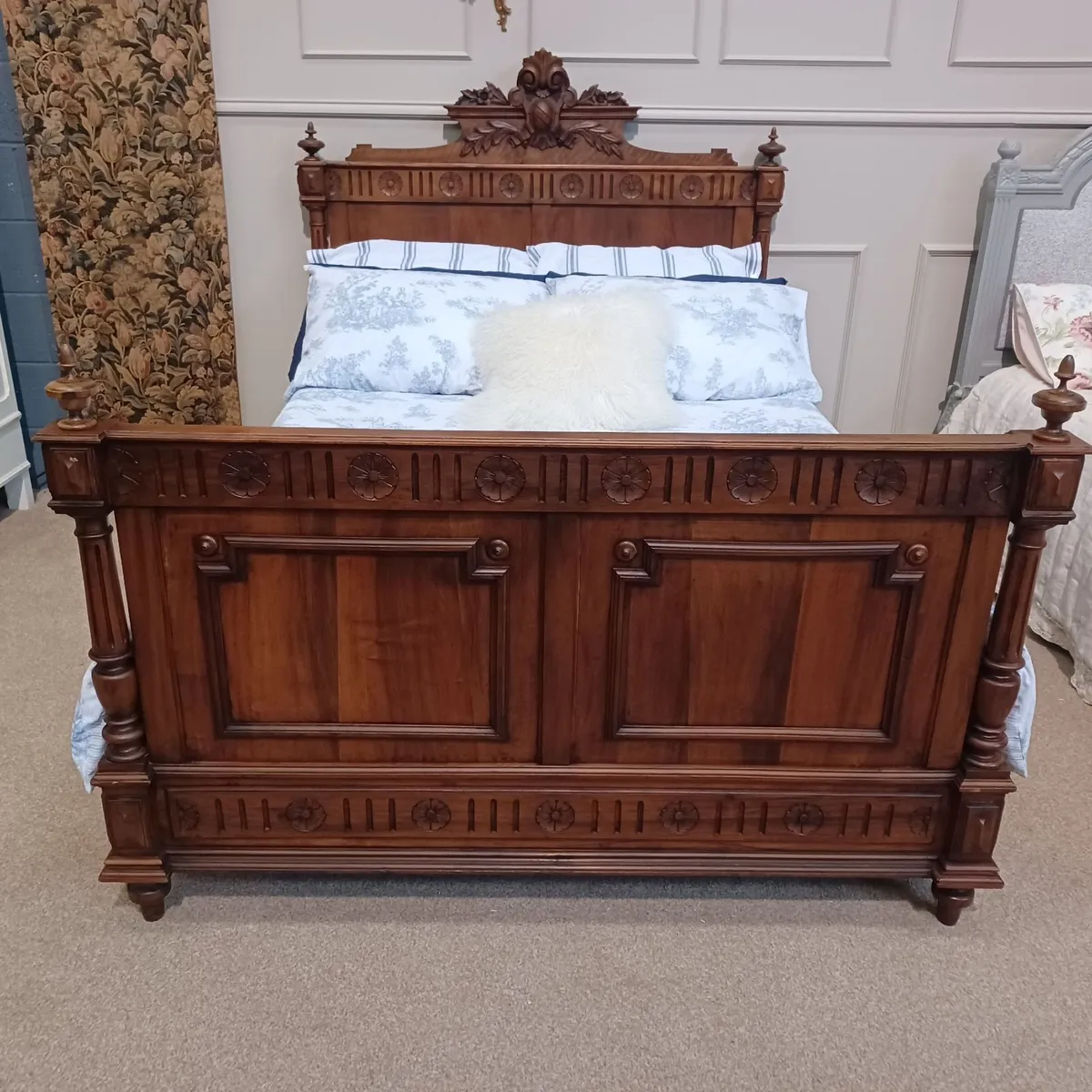 Double Henry II and Louis XVI king size bed - Image 4