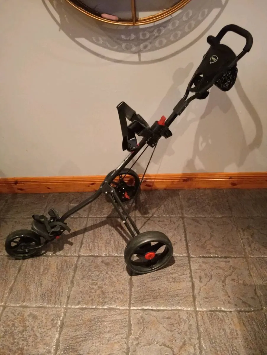 Masters golf 5five series 3 wheel trolley - Image 4