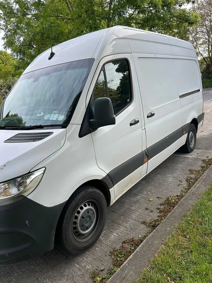 2020 Mercedes MWB sprinter - Image 2