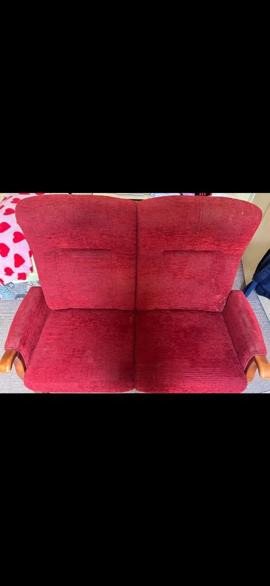 Traditional two-seater sofa - Image 3