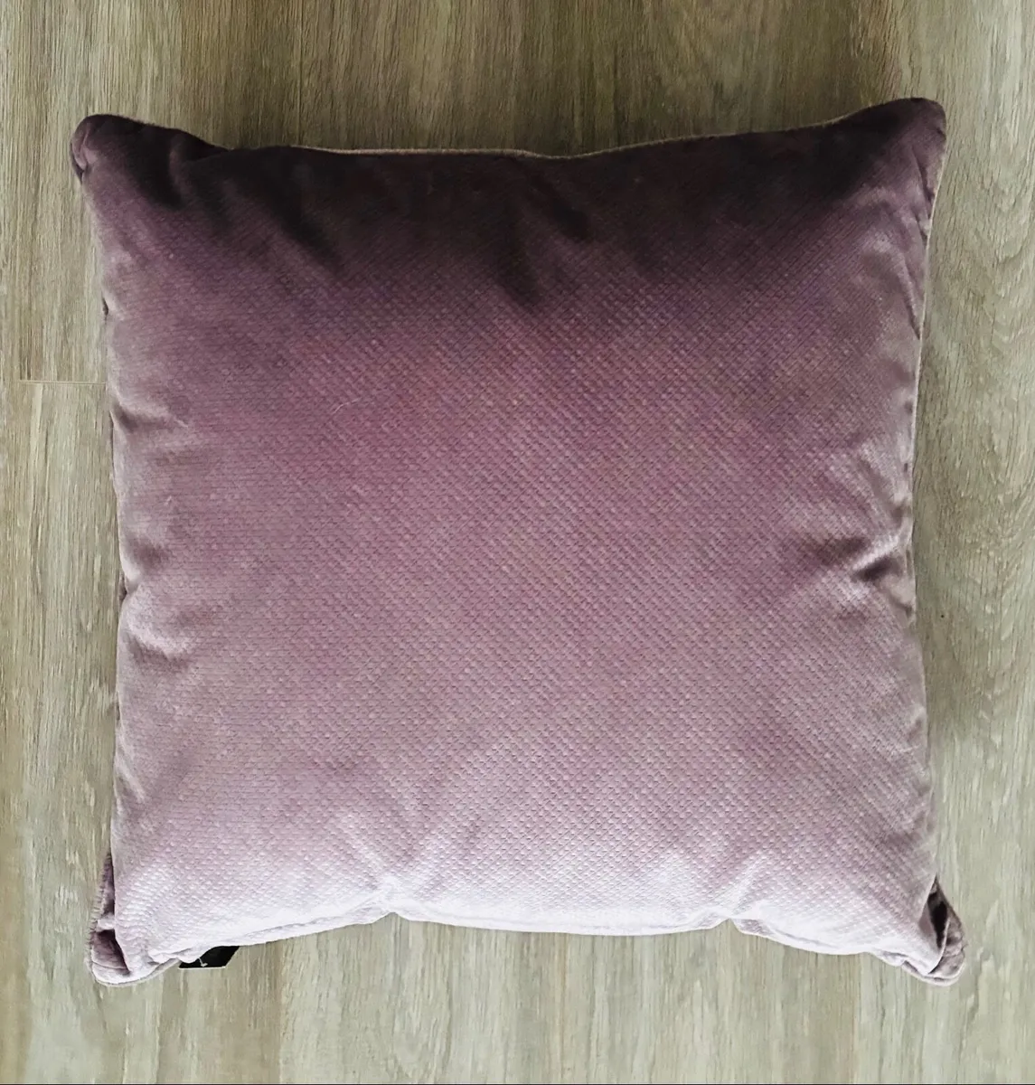 NEW Pair of purple basketweave cushion 58x58 cm - Image 2