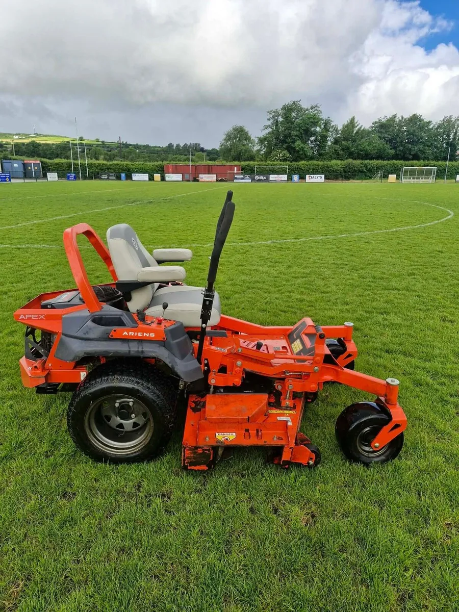 Ride on lawnmower - Image 2