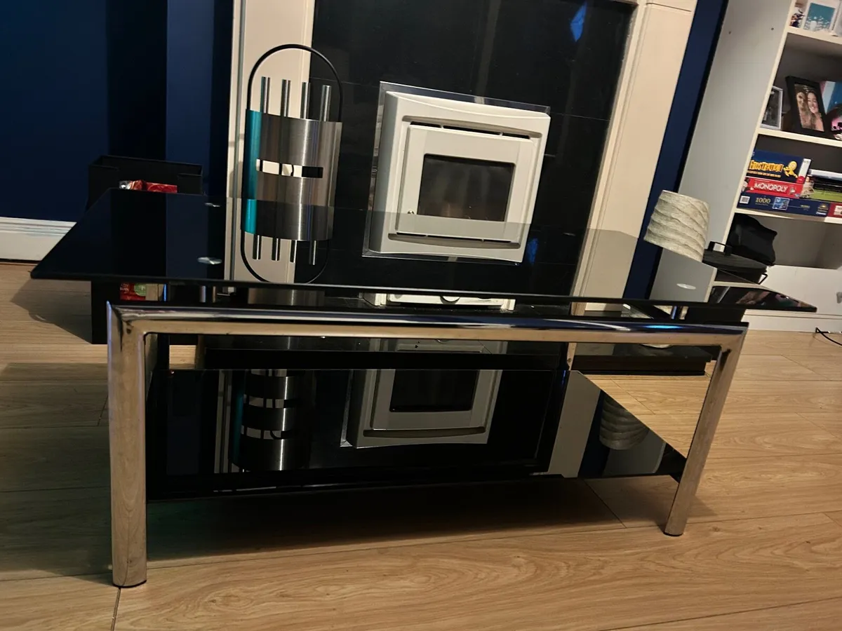 Black Glass Coffee table - Image 2