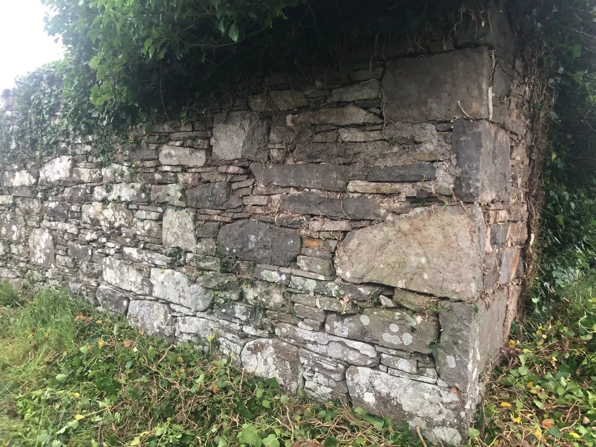 Building stone - Image 1