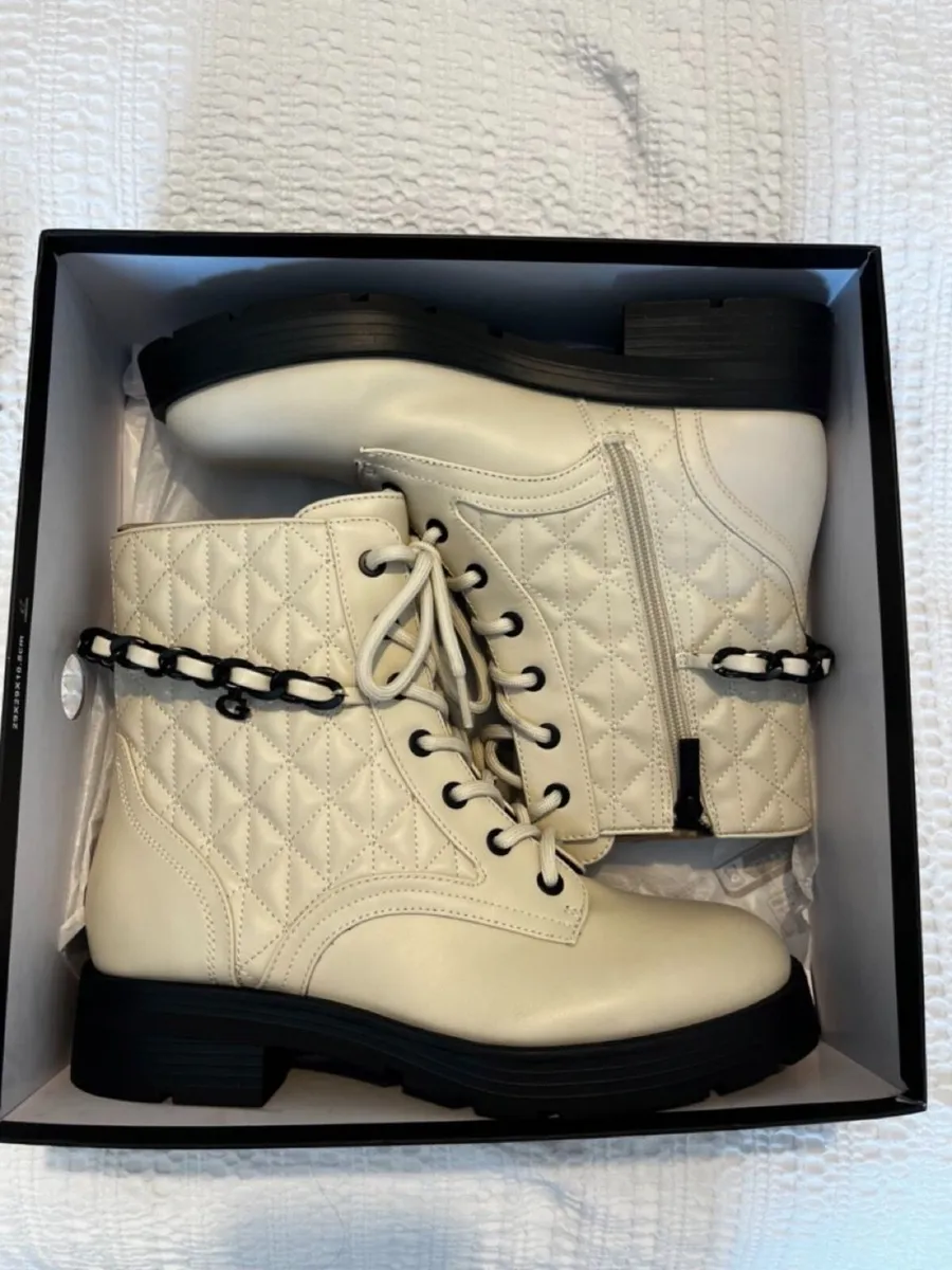 [New!] Guess Military Combat Boots - Image 3