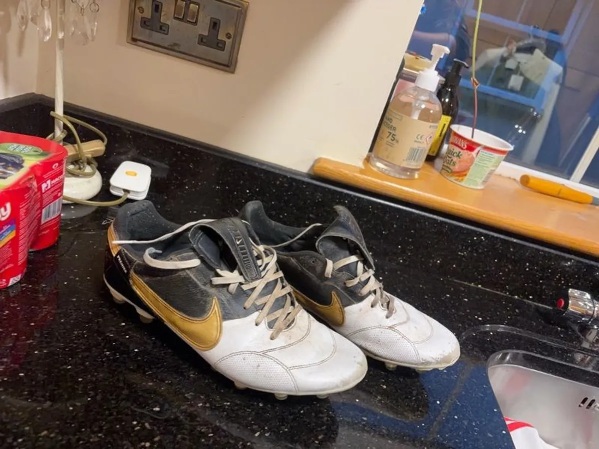 football boots - Image 3
