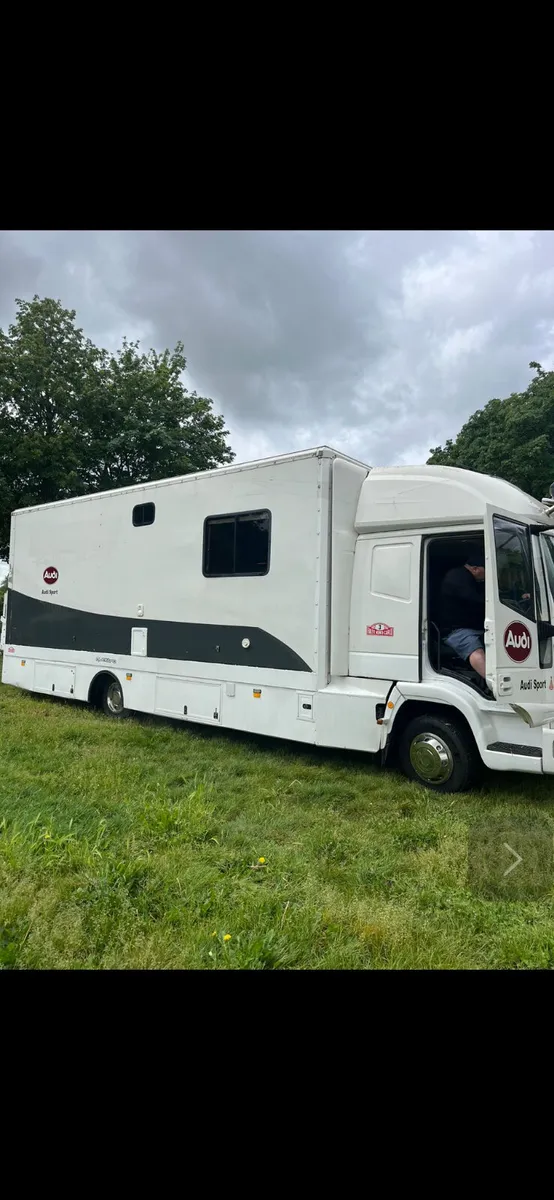 Camper - Image 3