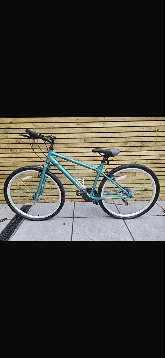 Apollo Cosmo Women's Hybrid Bike – 17" Frame - Image 2