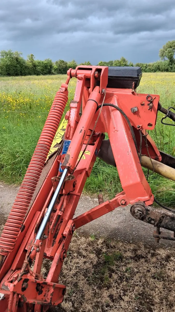 Kuhn GMD Mower - Image 4