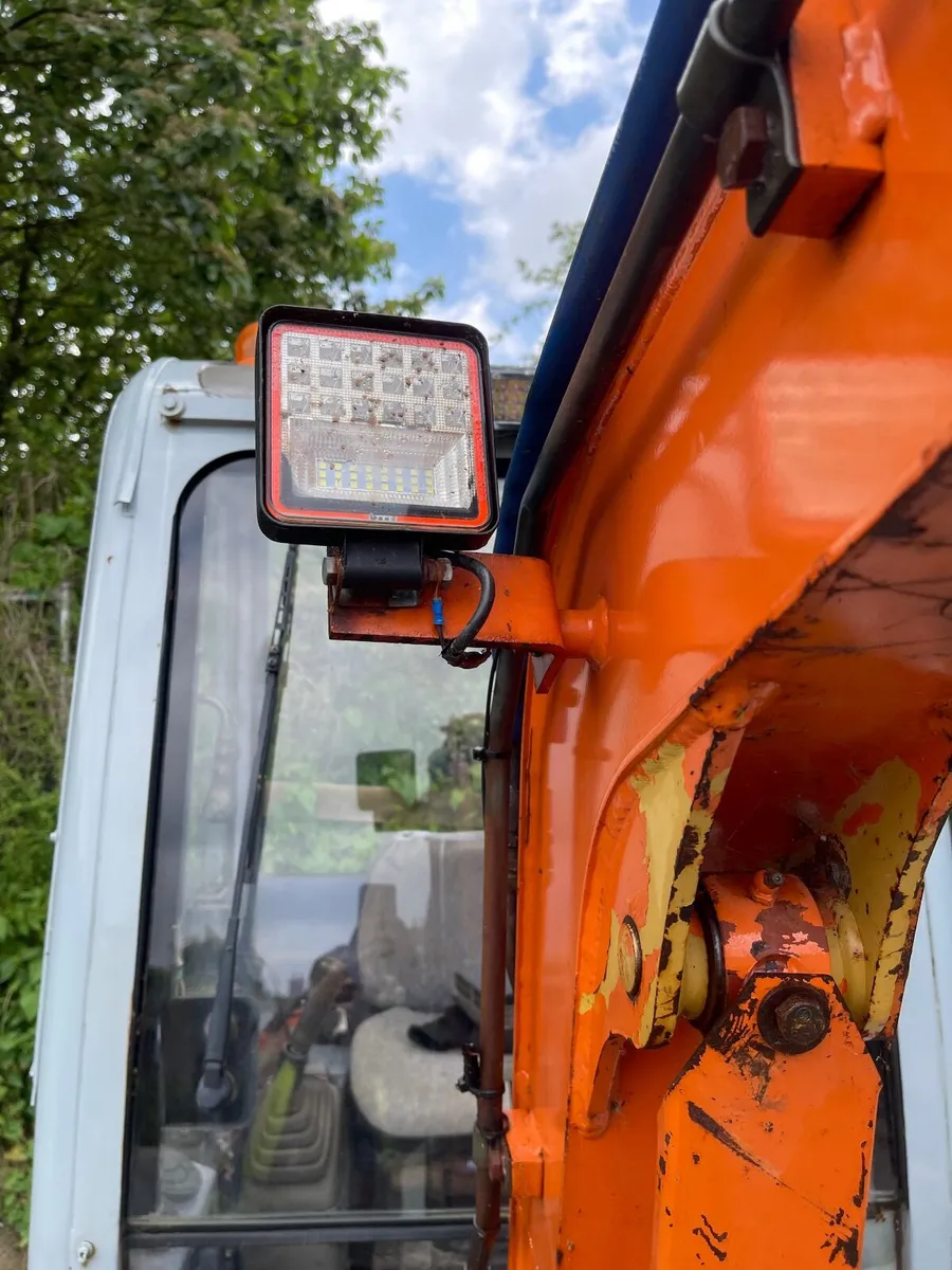 mini digger for sale Ex16 - Image 1