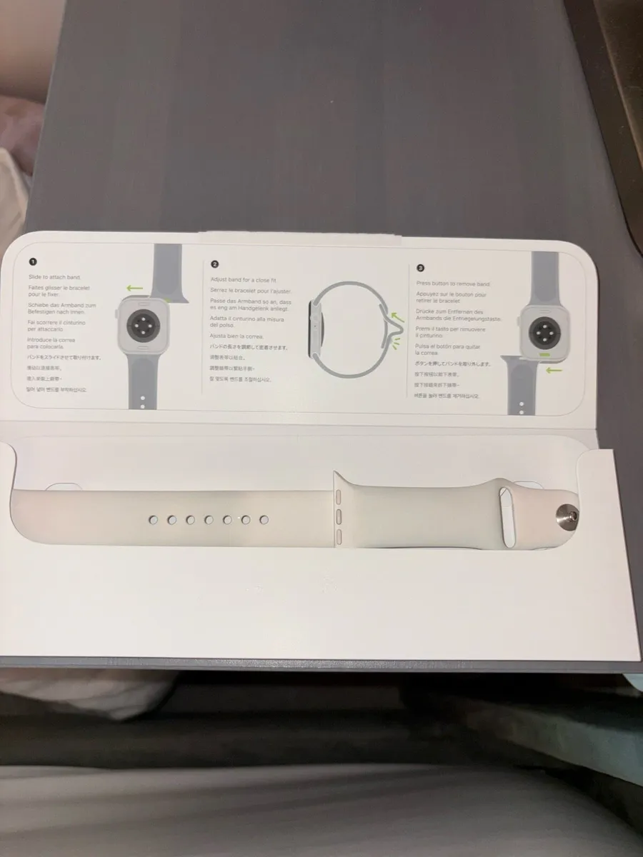 Apple Watch Series 10 46mm - Image 4