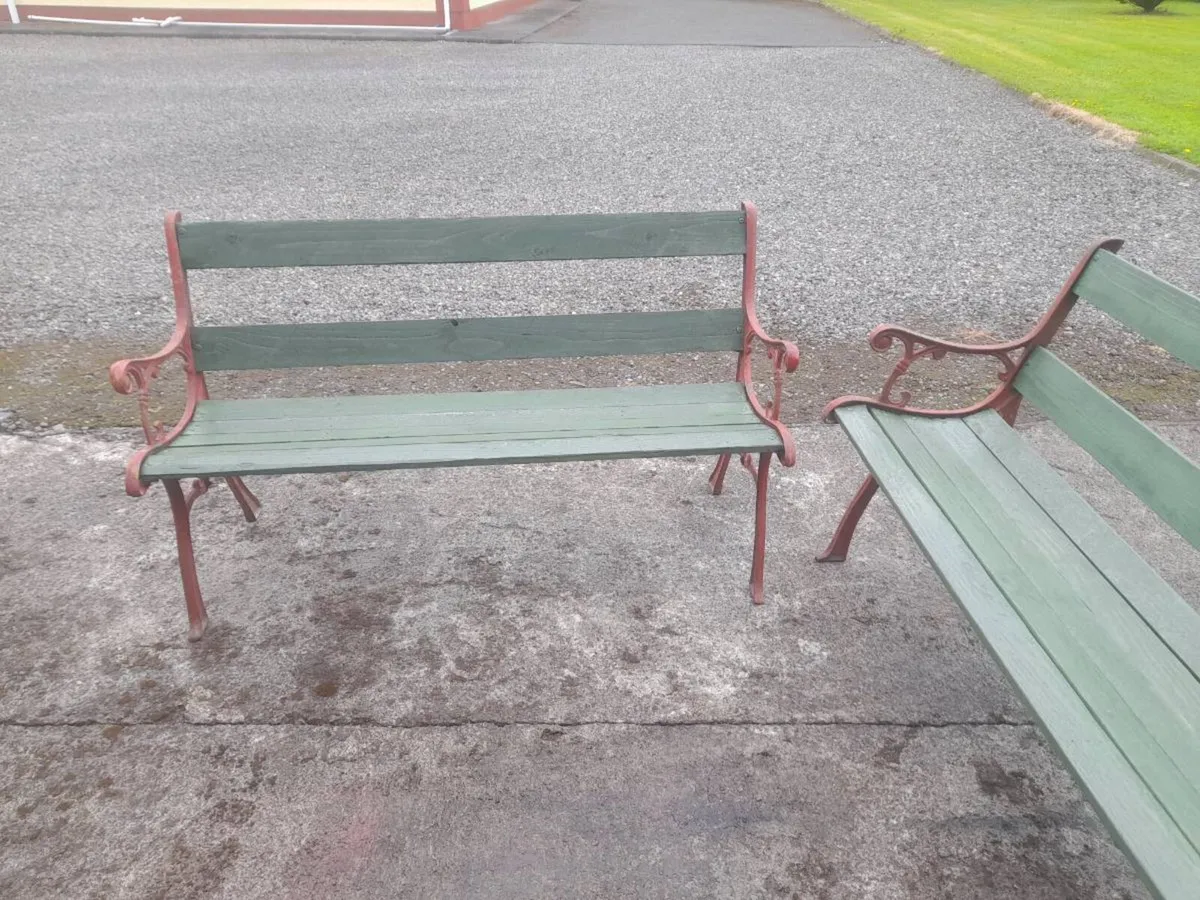 Cast iron benches - Image 3
