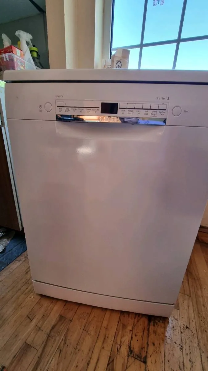 Bosch series 2 dishwasher - Image 1