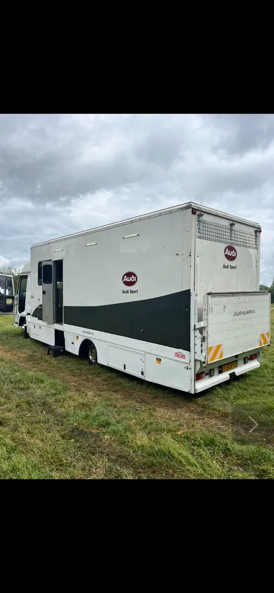 Race truck - Image 2